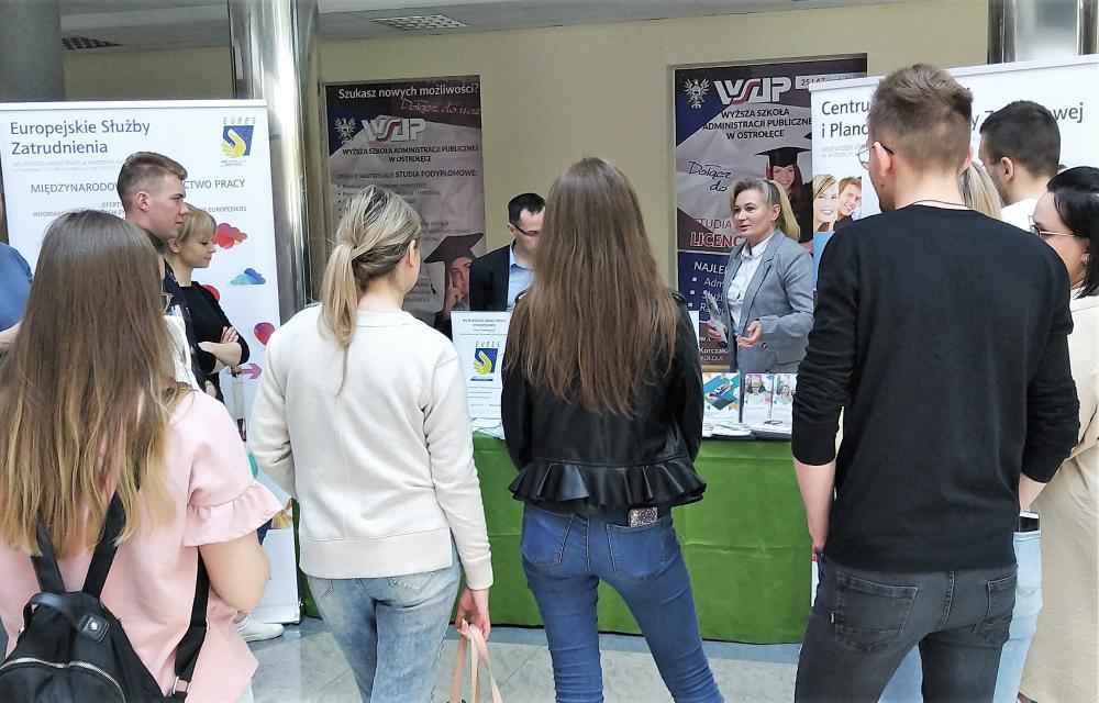 Zdjęcie galerii artykułu:  - Studenci uczelni zapoznali się z ofertą WUP w Warszawie