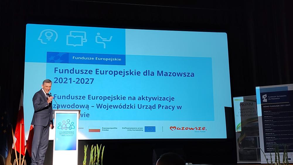 Zdjęcie galerii artykułu:  - Kierownik Zespołu ds. Regionalnej Polityki Rynku Pracy Andrzej Sałata przemawia do gości